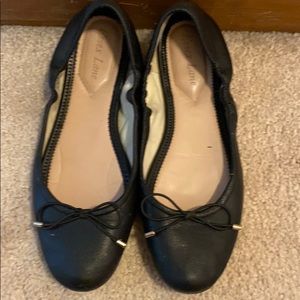 Women’s black flats